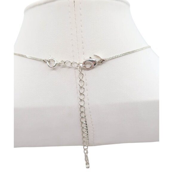 AVON SAQ Crystal Silver Tone Dainty Pendant Necklace Classic Preppy Minimalist - Picture 5 of 8
